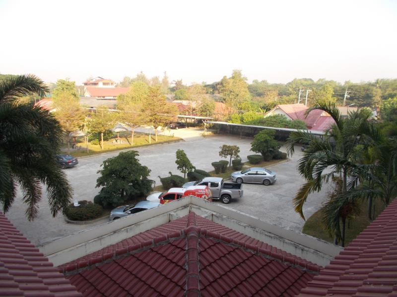 Khu vực xung quanh