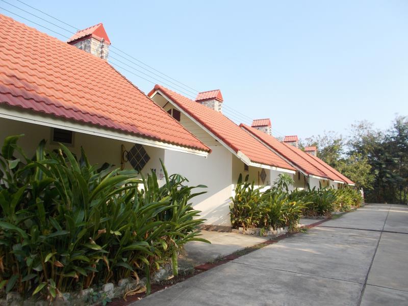 Khu vực xung quanh