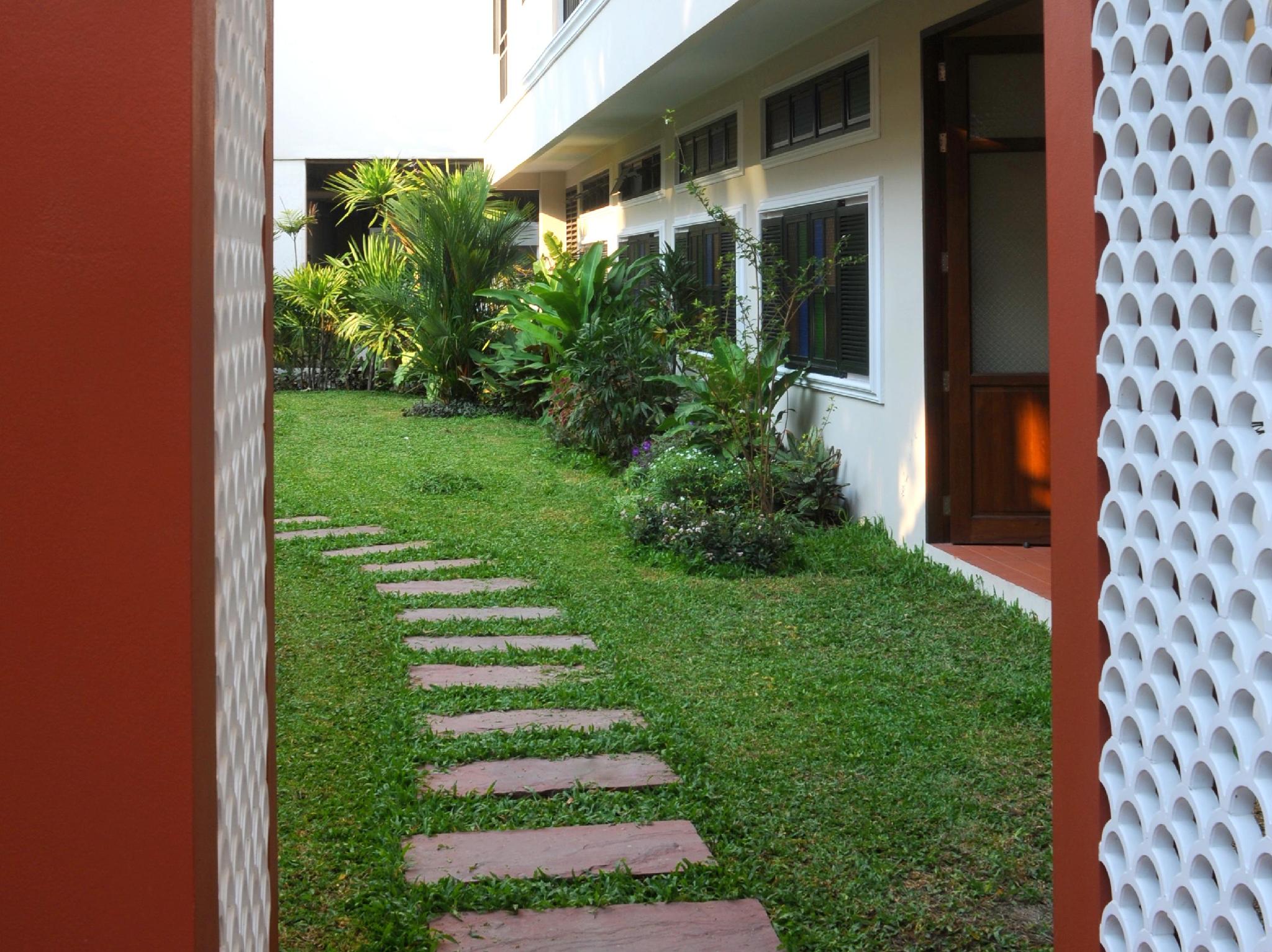 Ngoại cảnh khách sạn