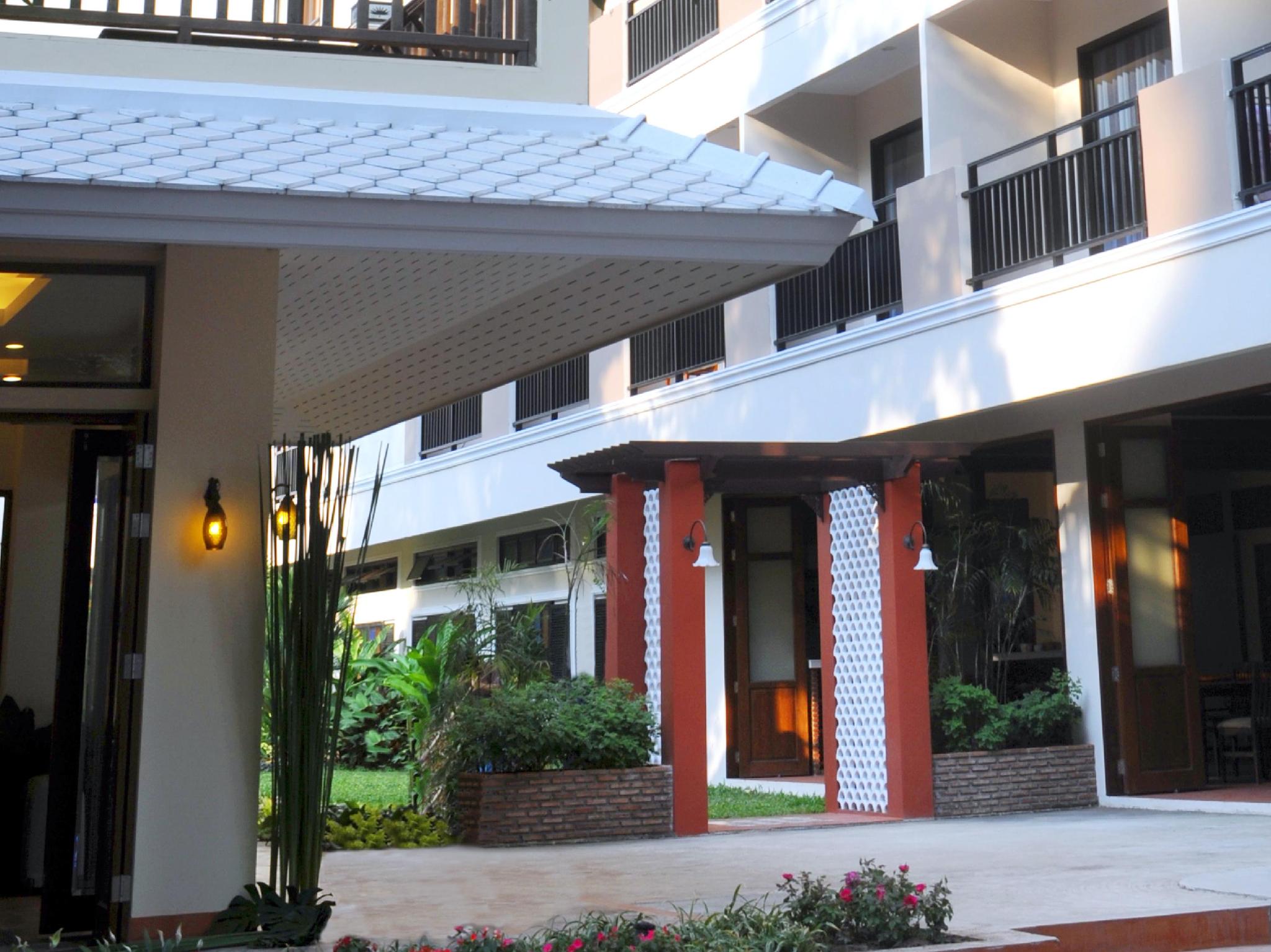 Ngoại cảnh khách sạn