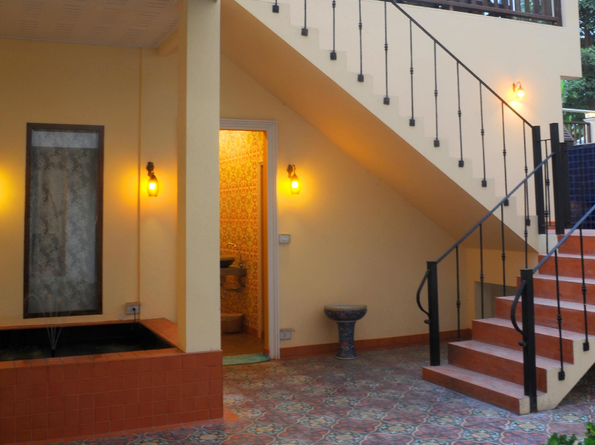 Ngoại cảnh khách sạn