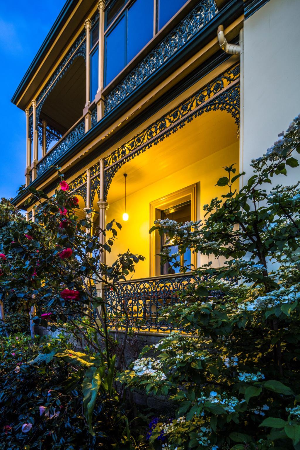 Ngoại cảnh khách sạn