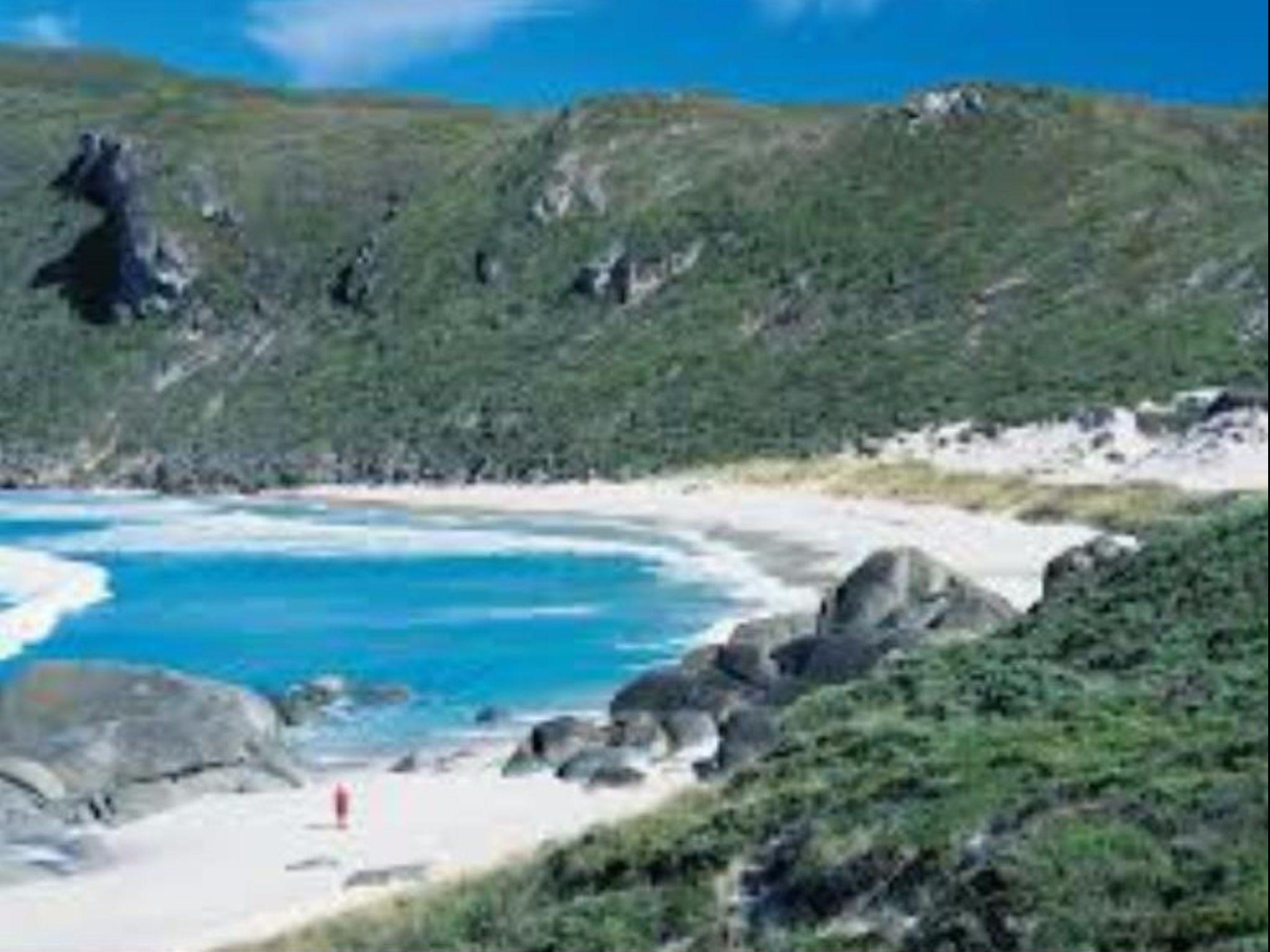 Khu vực xung quanh