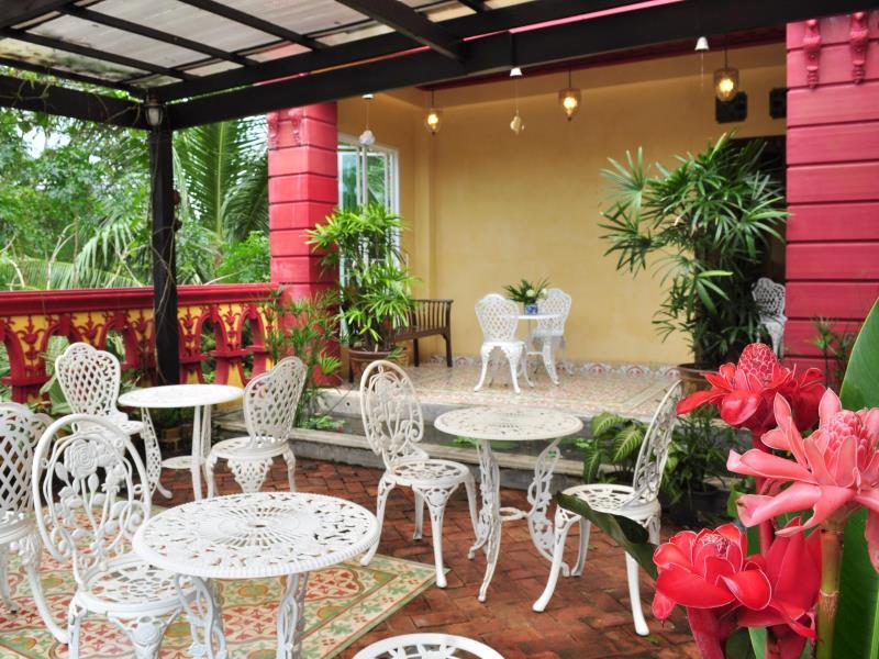 Ngoại cảnh khách sạn