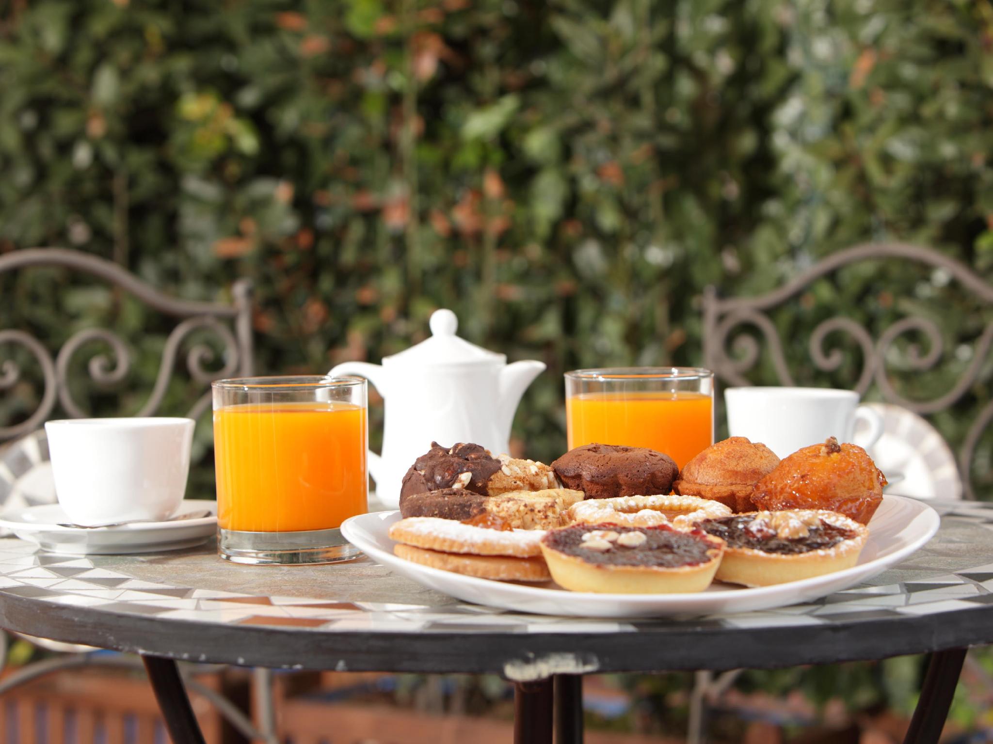 Đồ ăn và thức uống