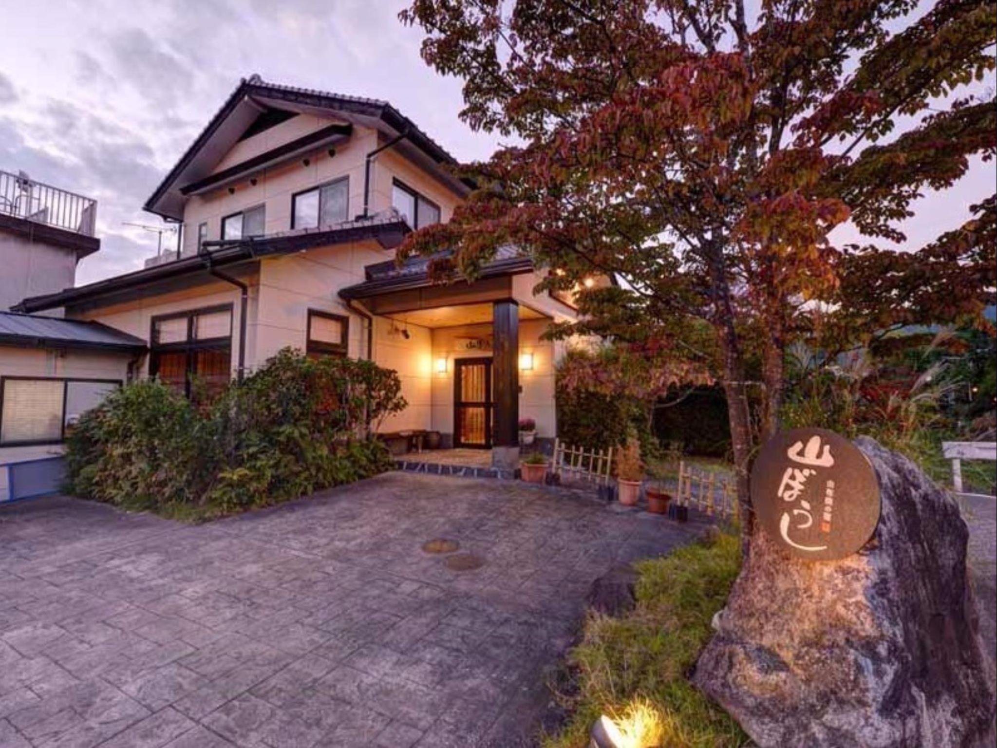 Ngoại cảnh khách sạn