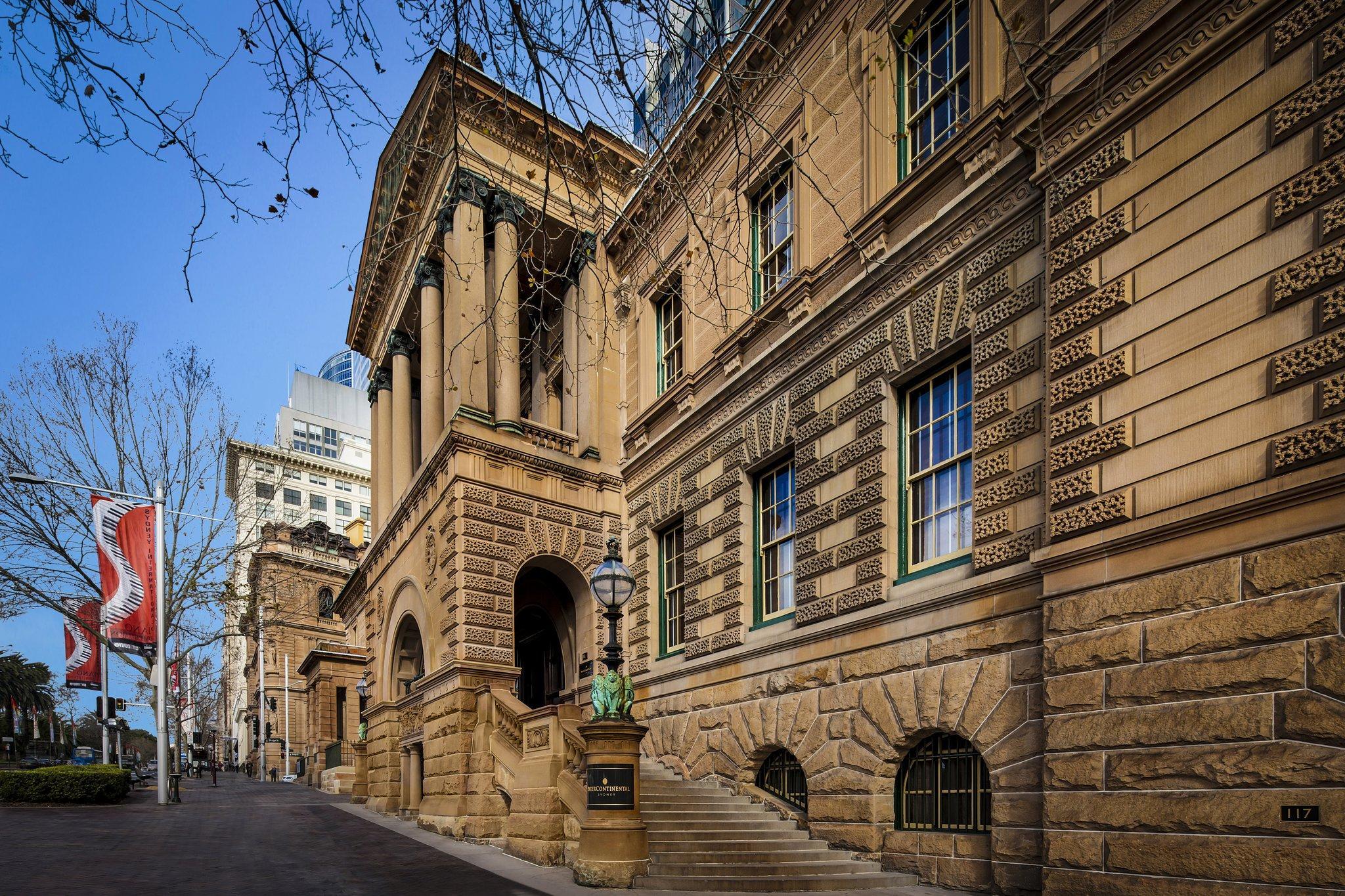 Ngoại cảnh khách sạn