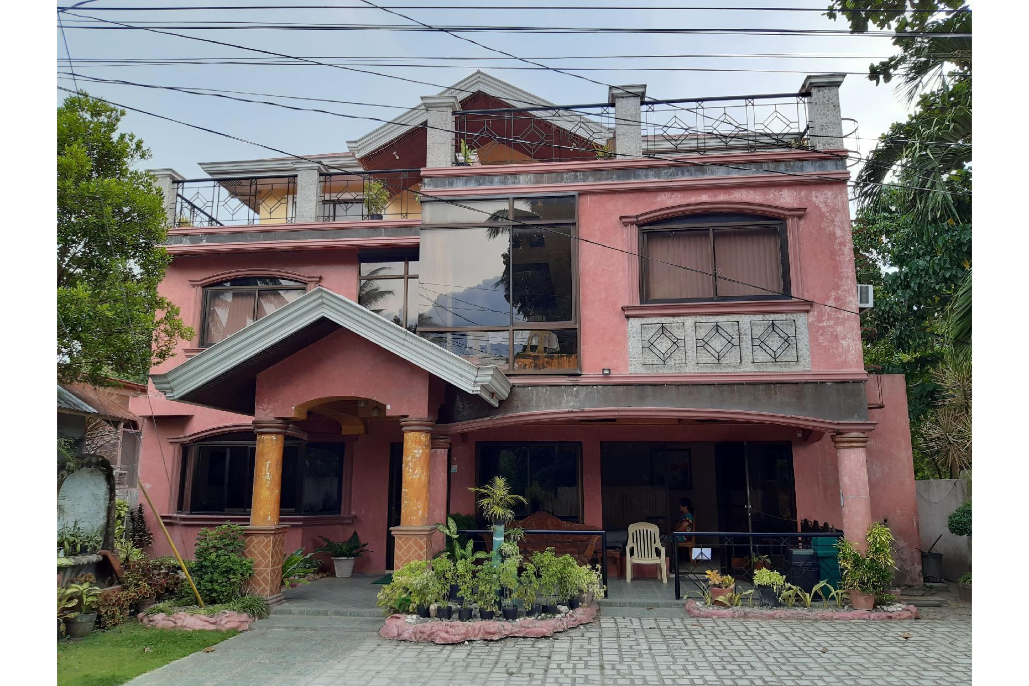 Ngoại cảnh khách sạn