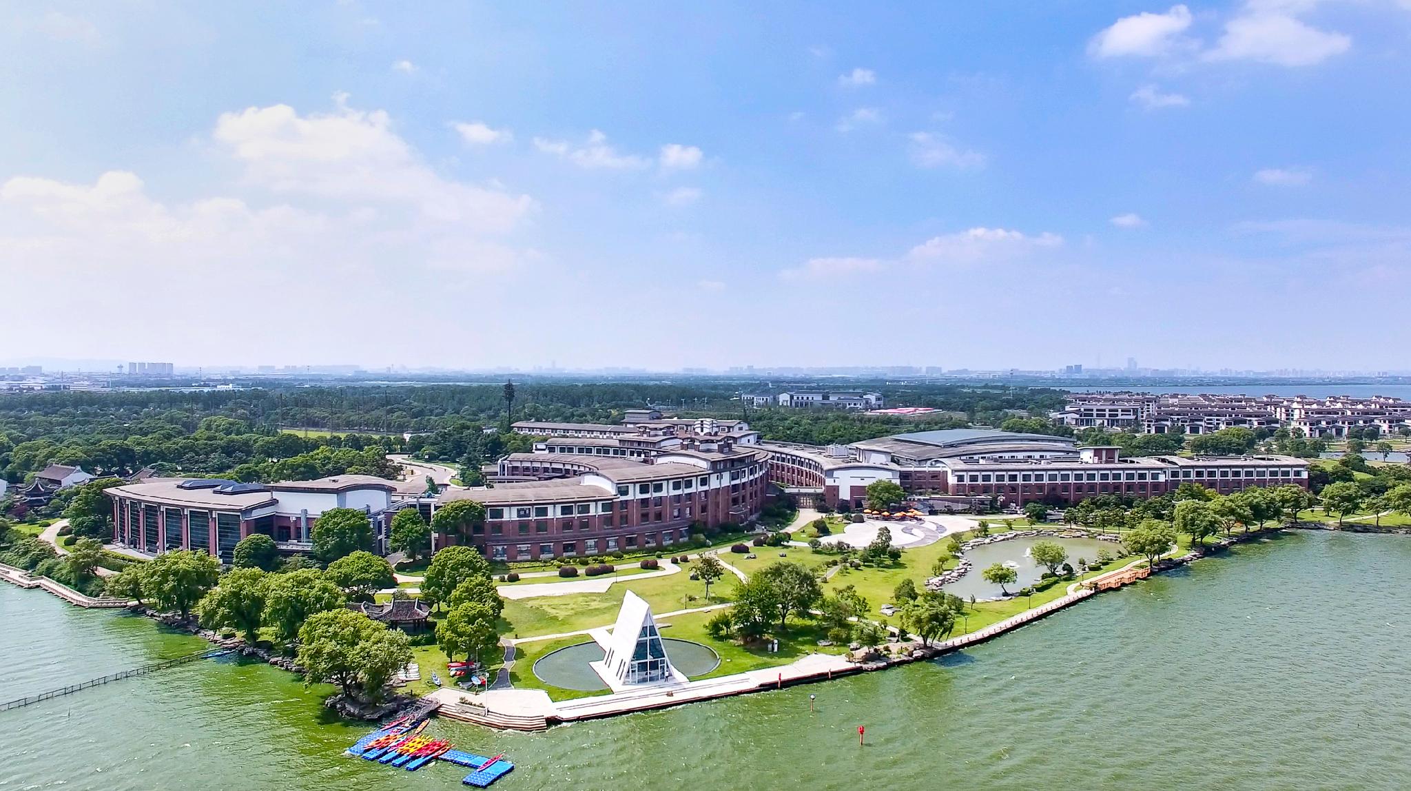 Ngoại cảnh khách sạn