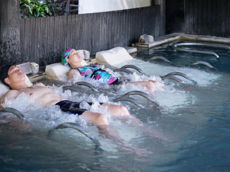 Bồn tắm nước nóng