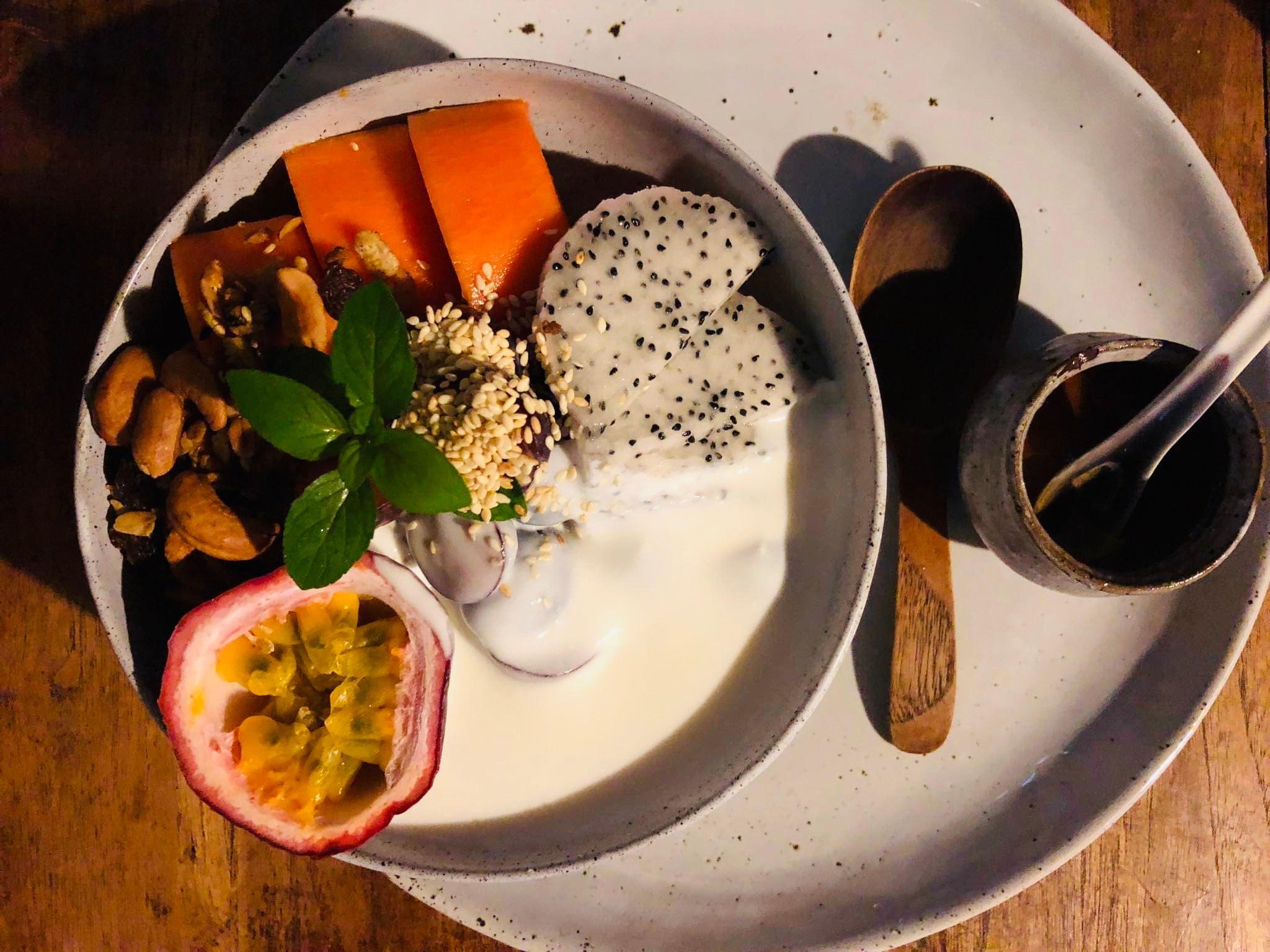 Đồ ăn và thức uống