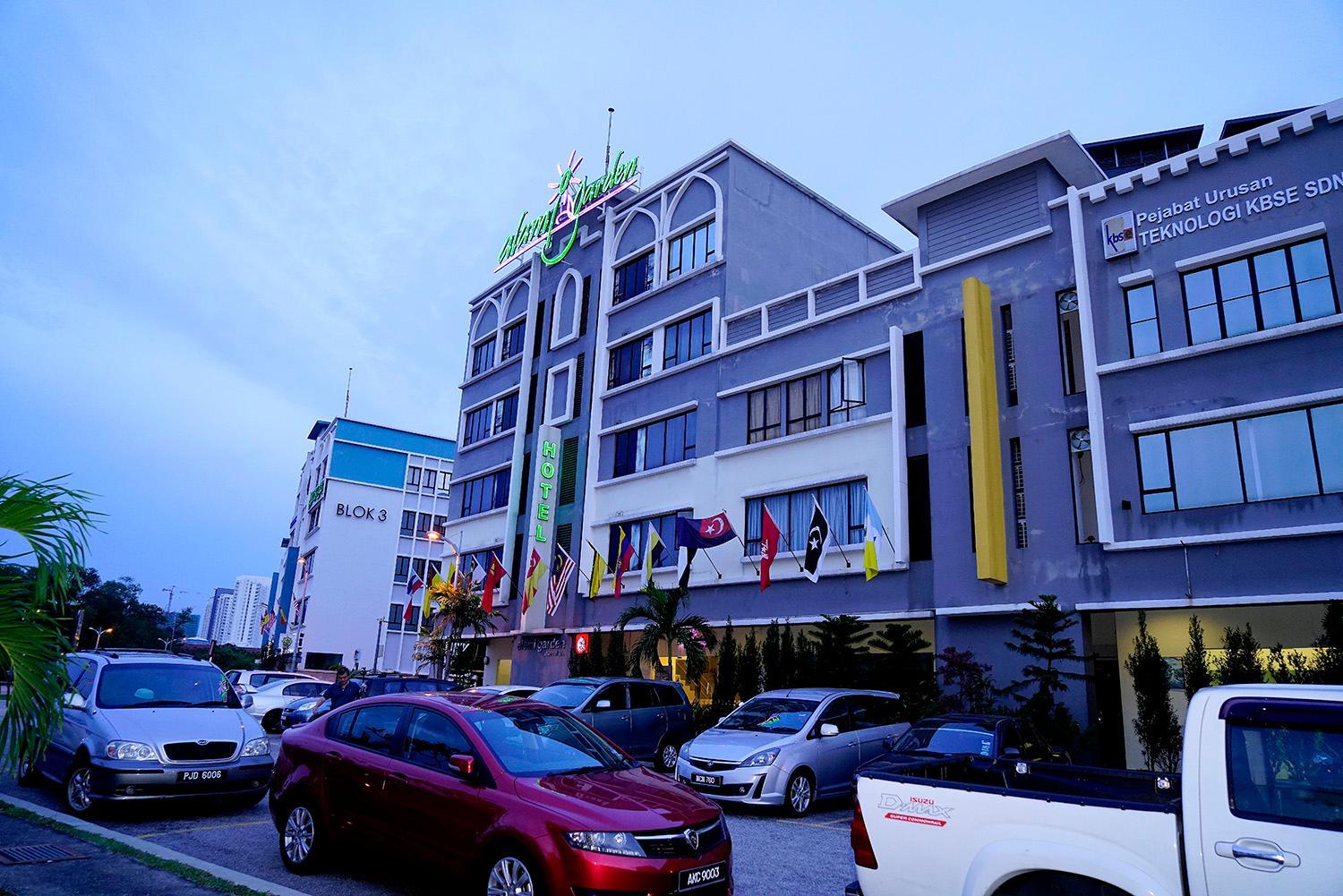 Ngoại cảnh khách sạn