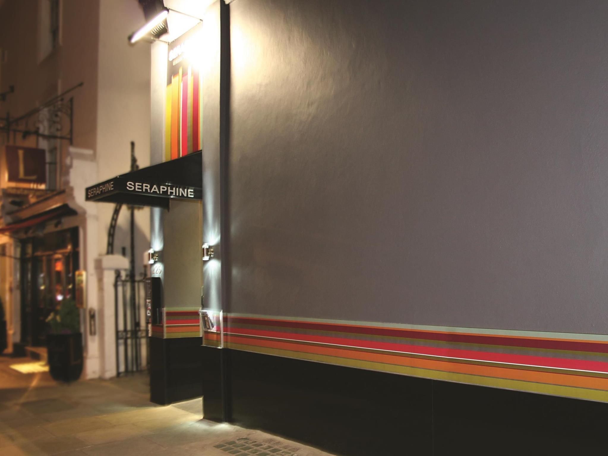 Ngoại cảnh khách sạn