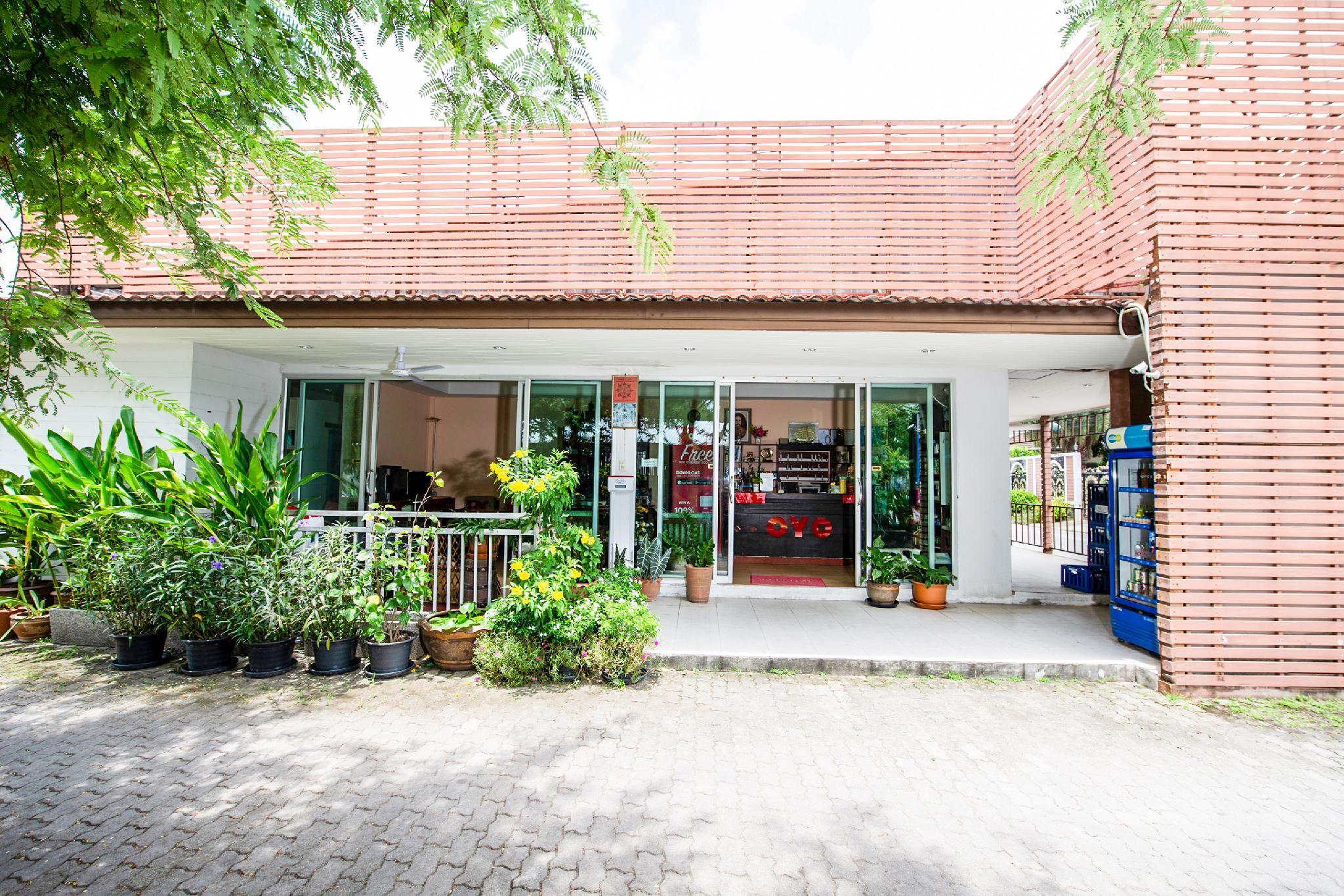 Ngoại cảnh khách sạn