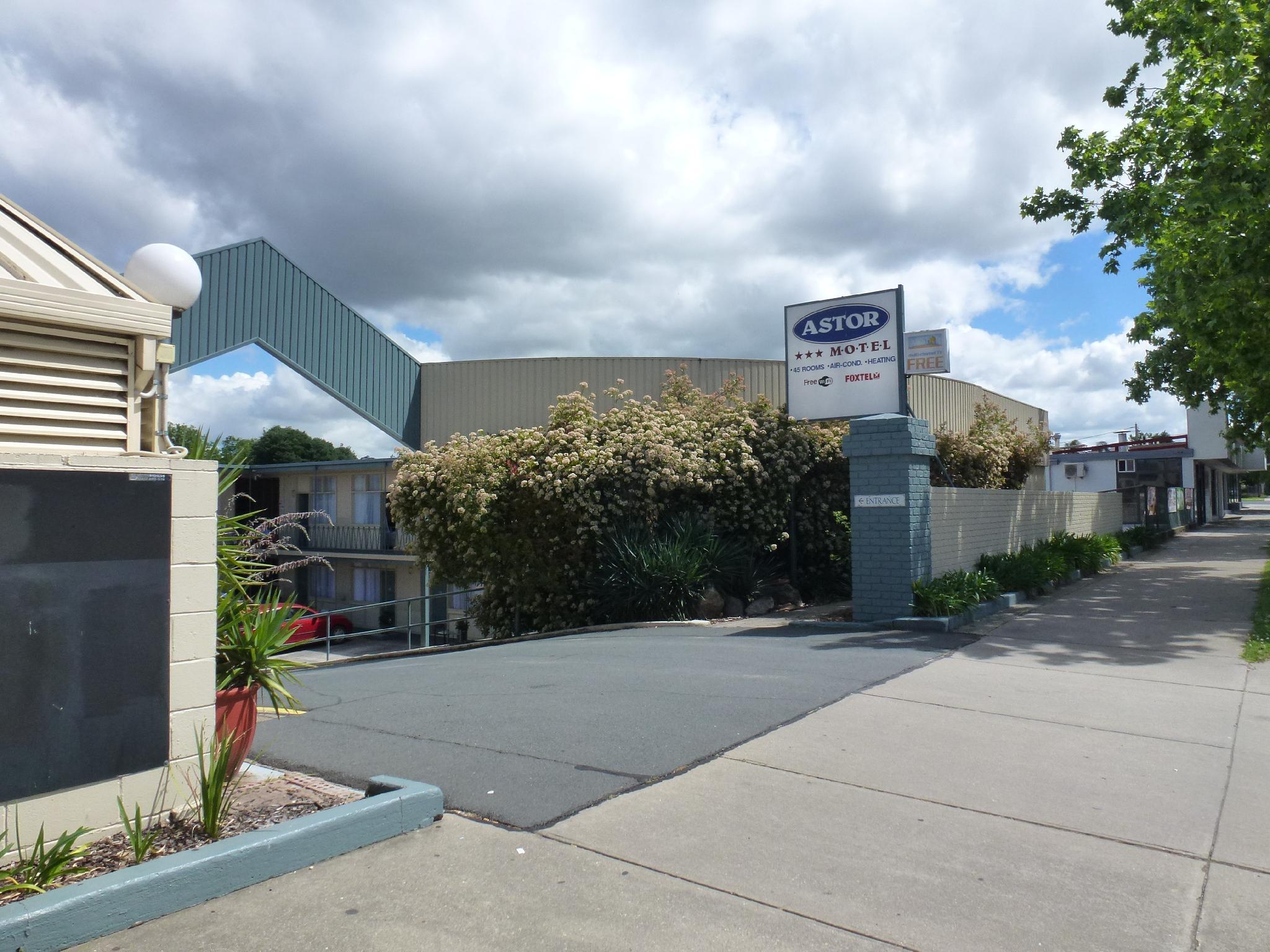 Ngoại cảnh khách sạn