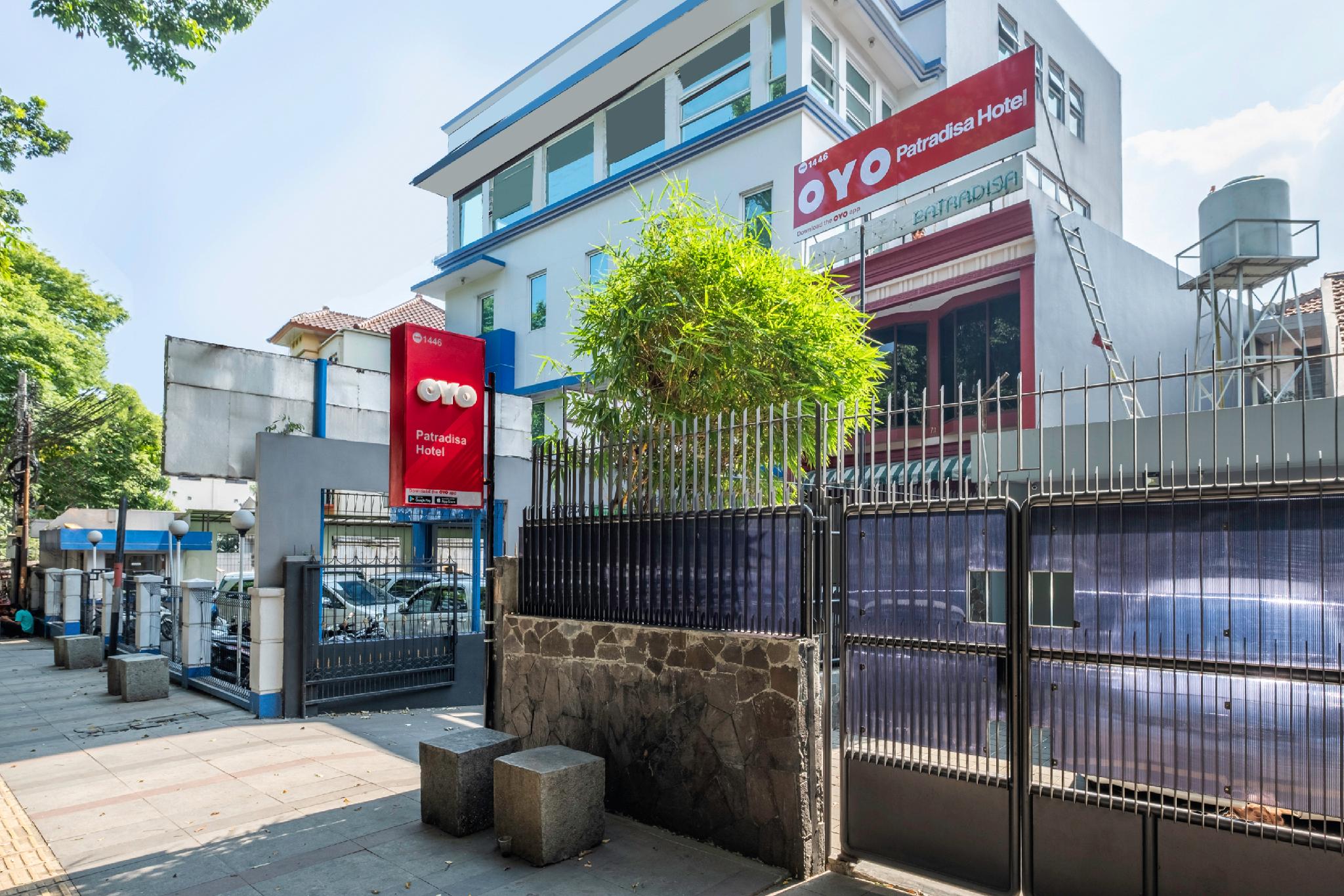 Ngoại cảnh khách sạn