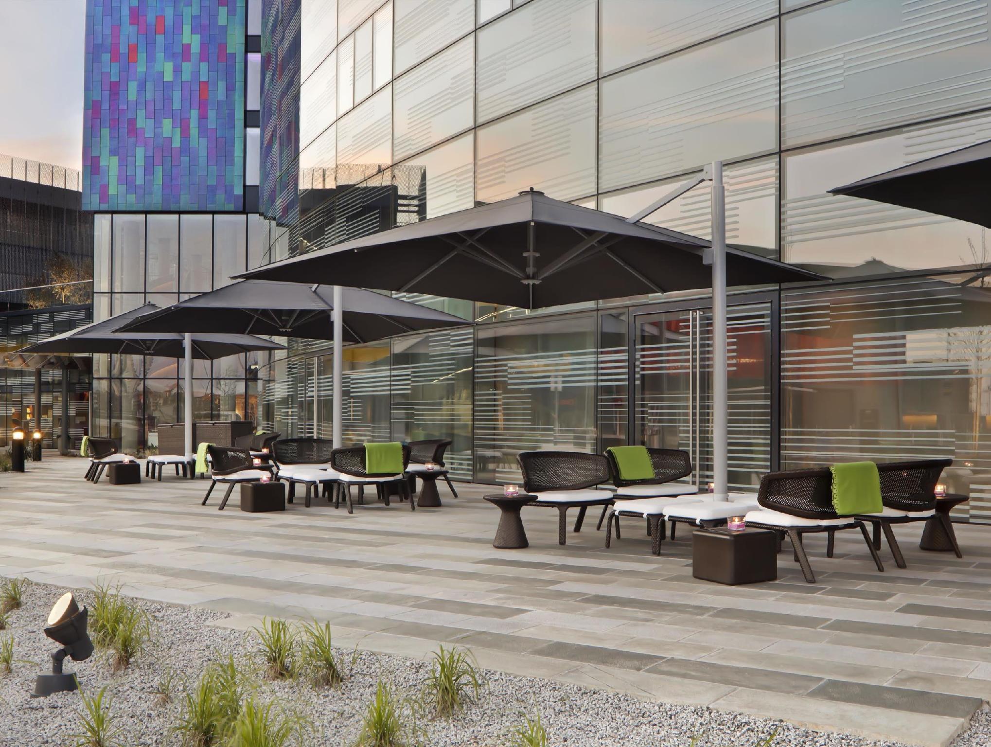 Ngoại cảnh khách sạn