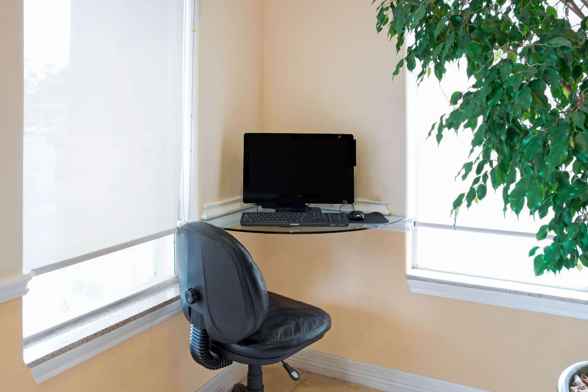 Trung tâm hội nghị