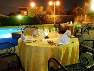 Ngoại cảnh khách sạn