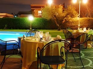 Khu vực xung quanh