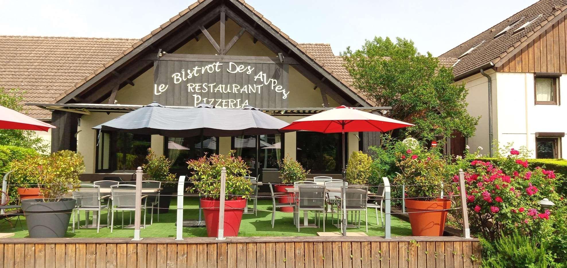 Ngoại cảnh khách sạn