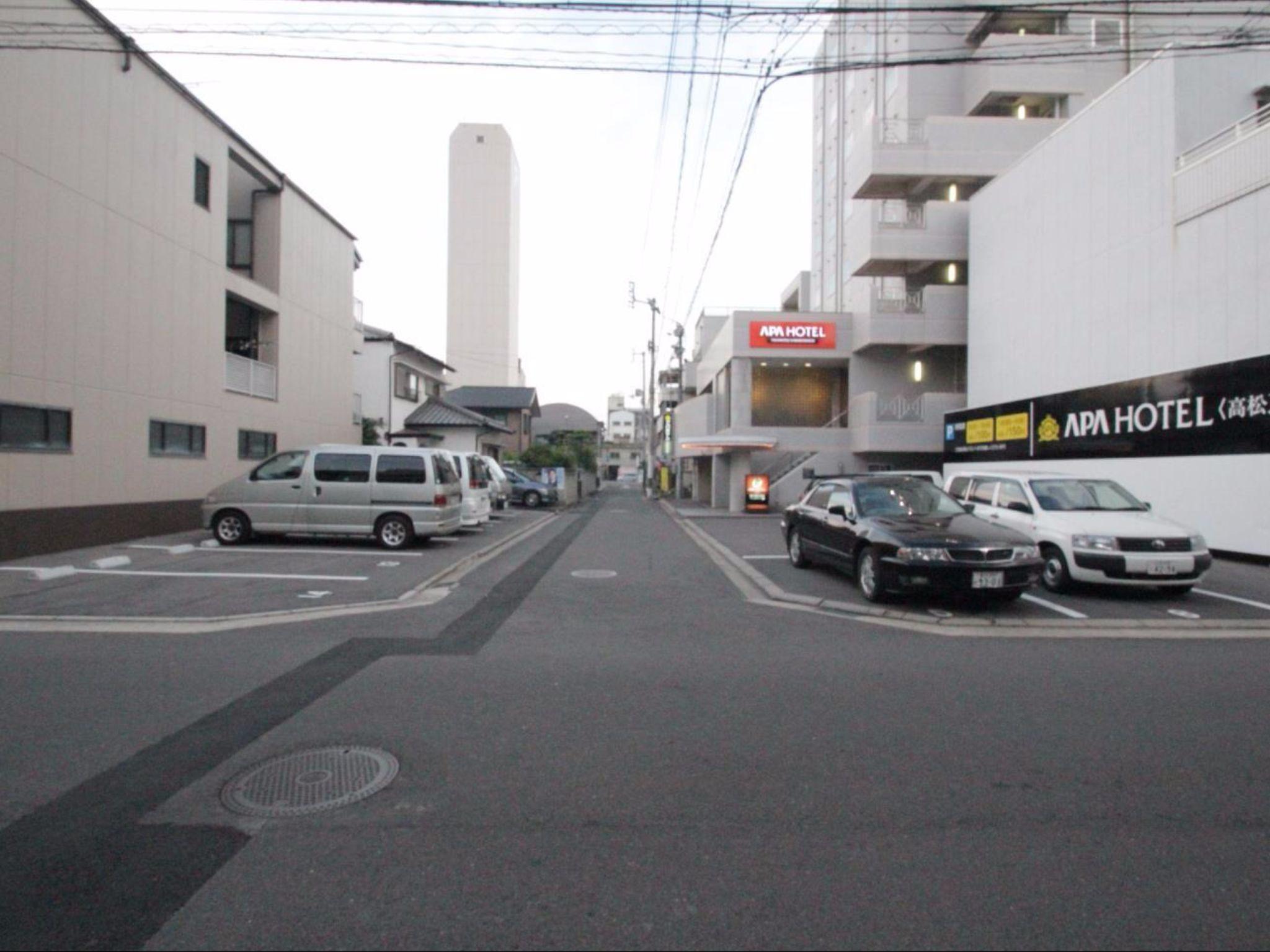 Khu vực xung quanh