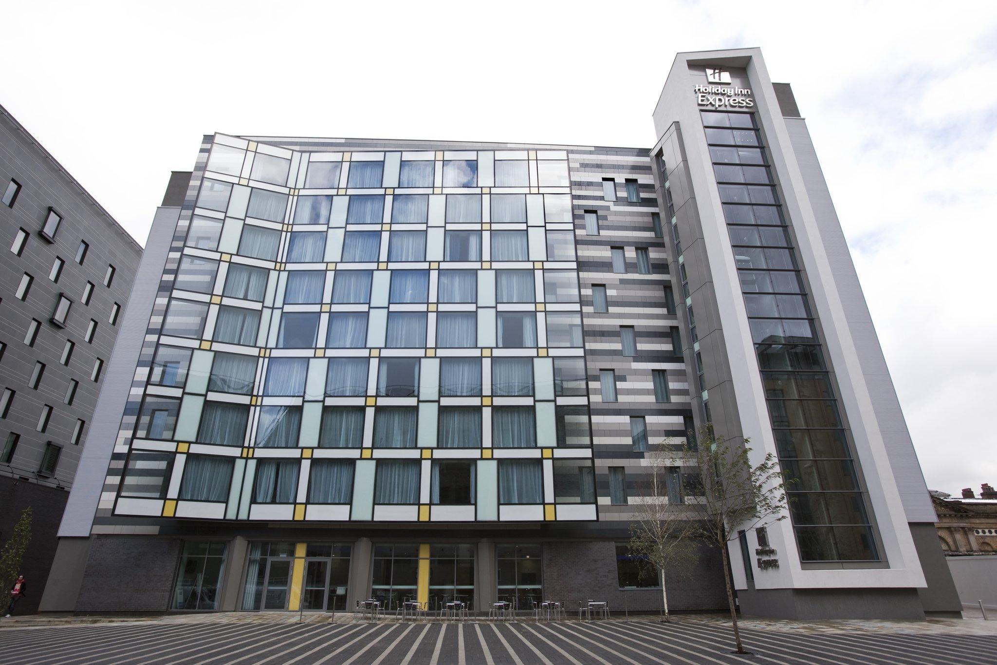 Ngoại cảnh khách sạn