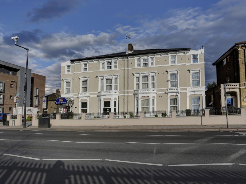 Ngoại cảnh khách sạn