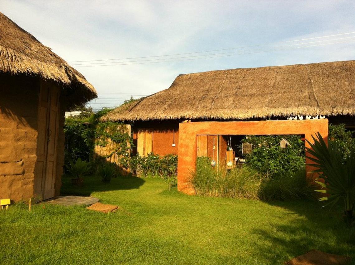 Ngoại cảnh khách sạn