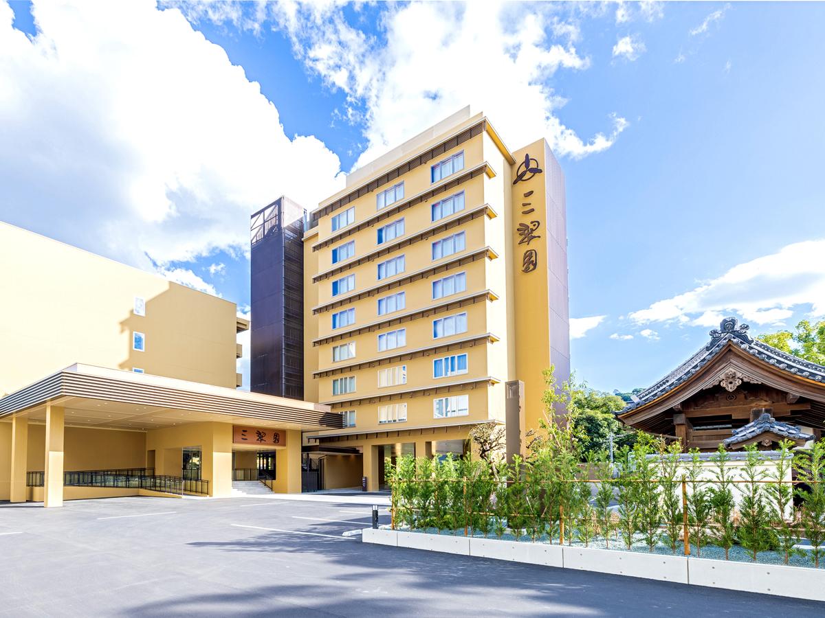 Ngoại cảnh khách sạn