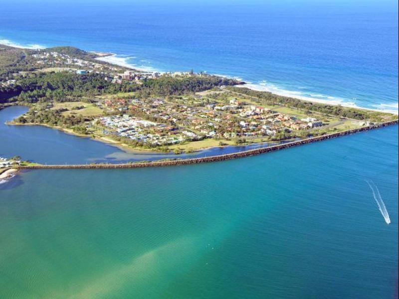 Khu vực xung quanh