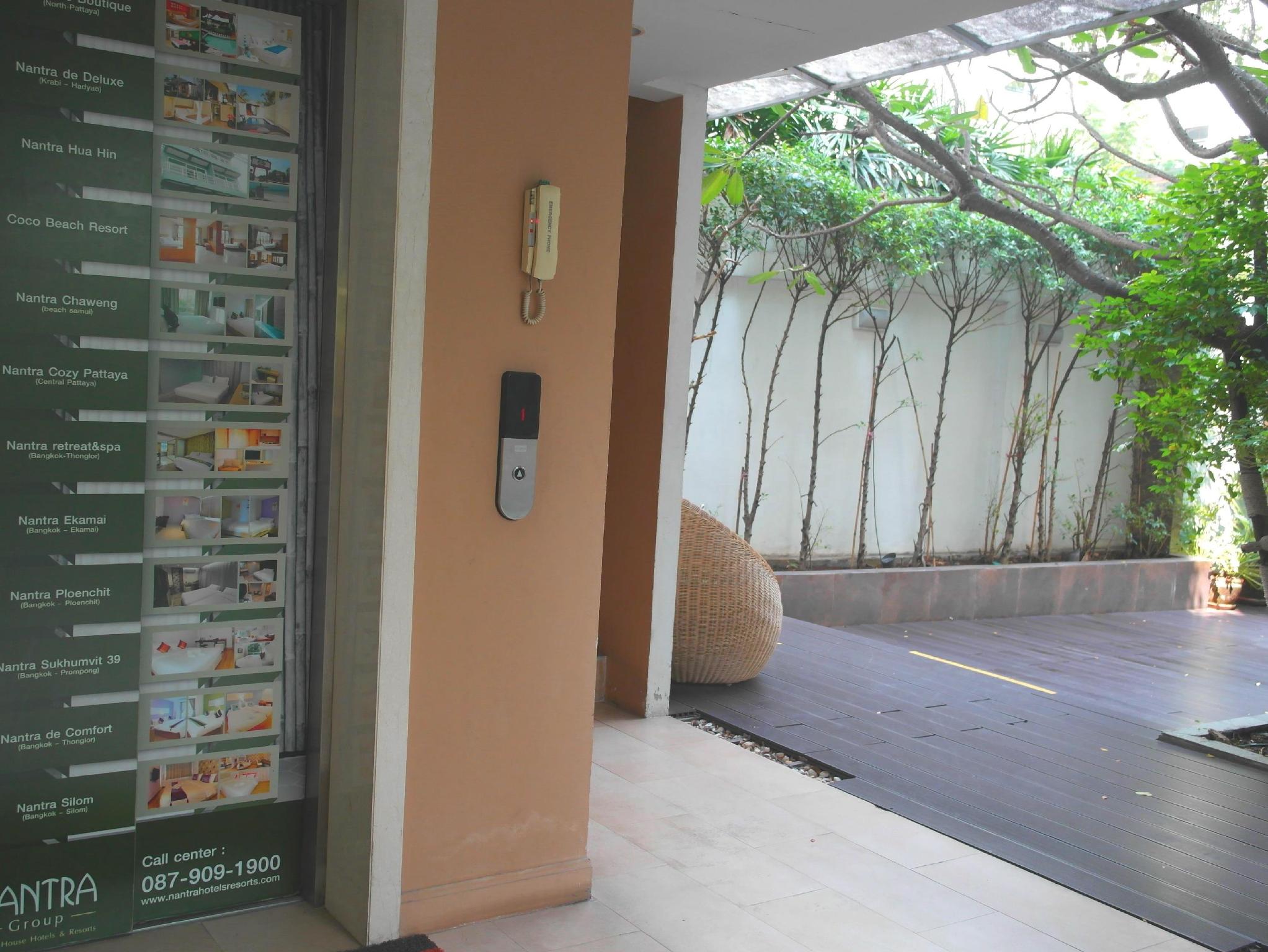 Ngoại cảnh khách sạn