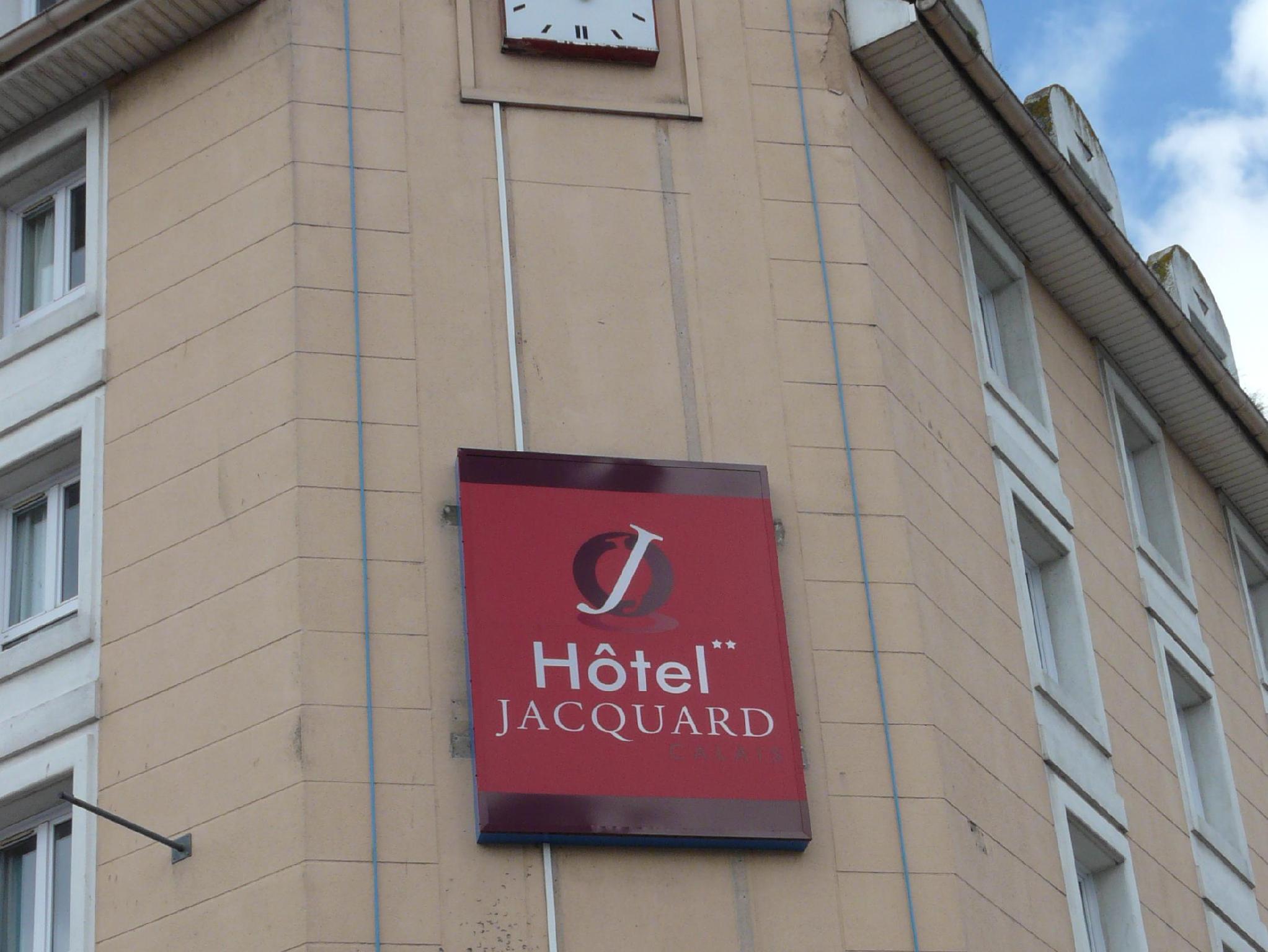 Ngoại cảnh khách sạn