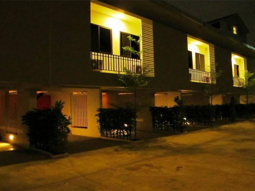 Ngoại cảnh khách sạn