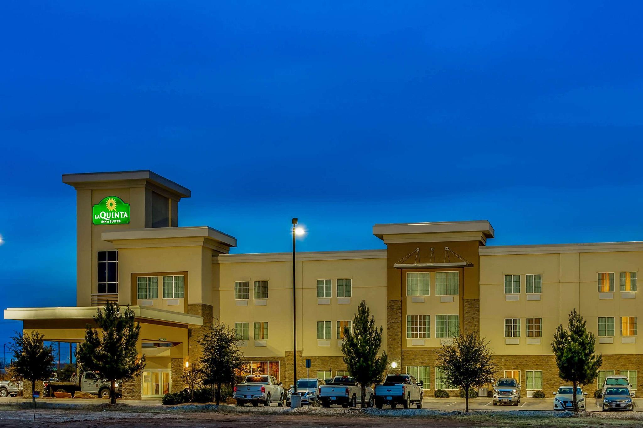 Ngoại cảnh khách sạn