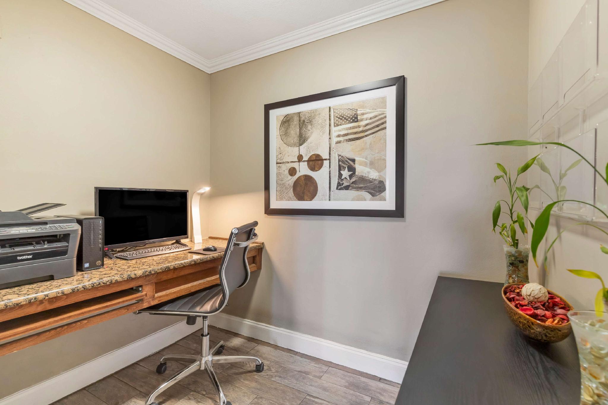 Trung tâm hội nghị