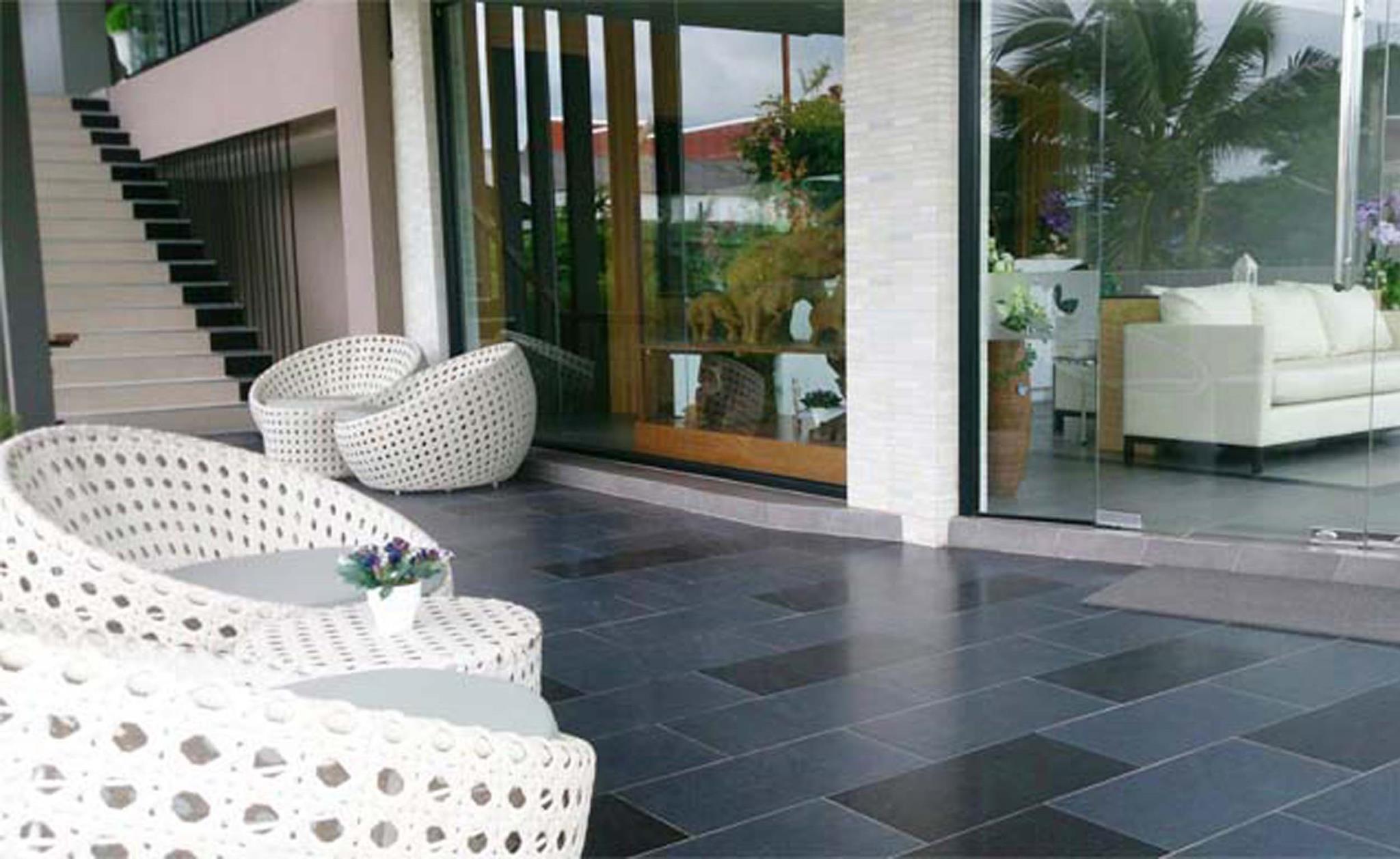 Ngoại cảnh khách sạn