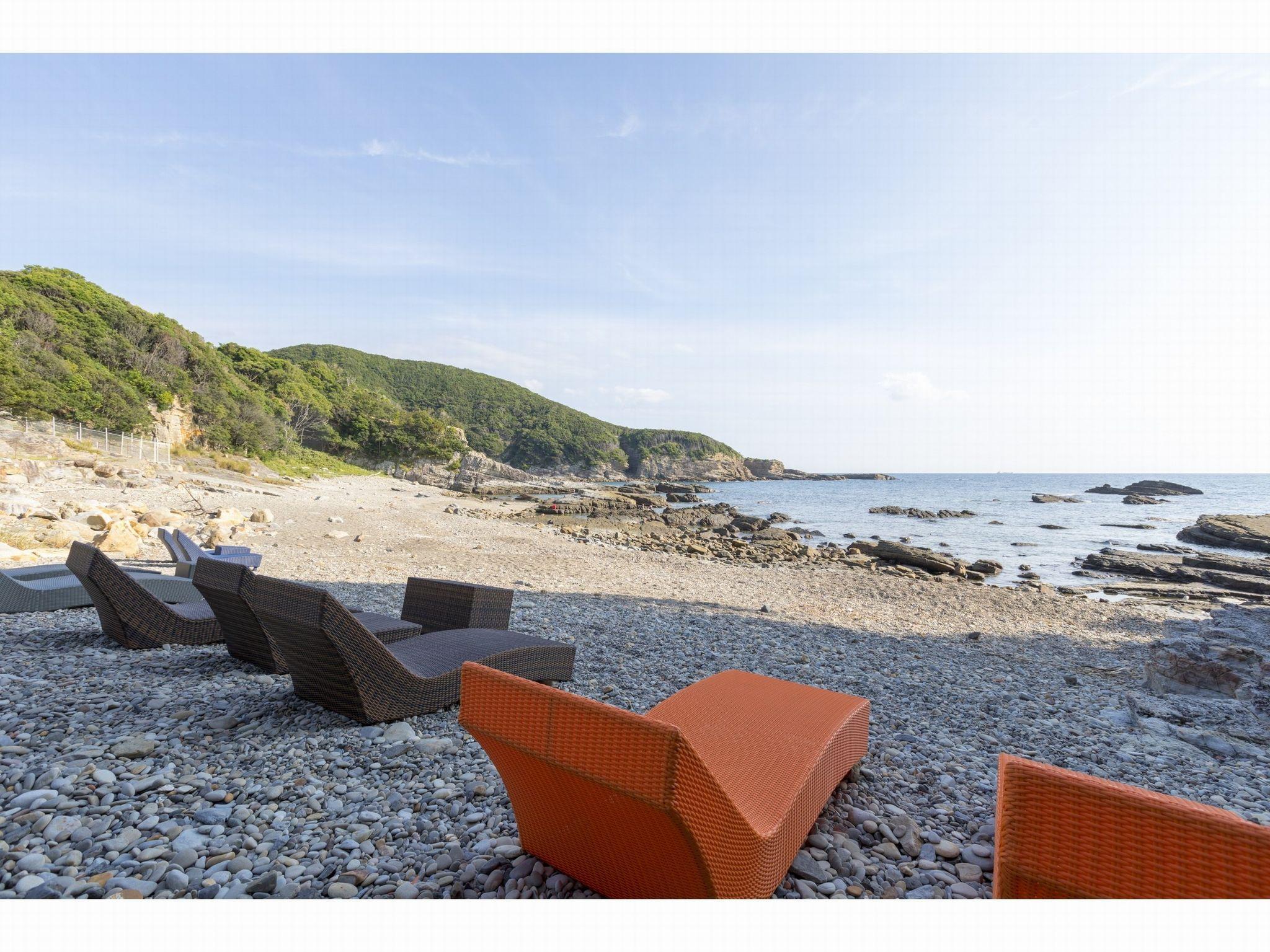 Khu vực xung quanh