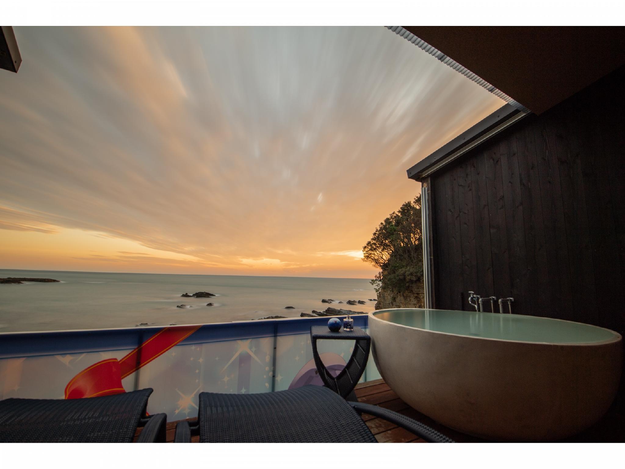 Bồn tắm nước nóng