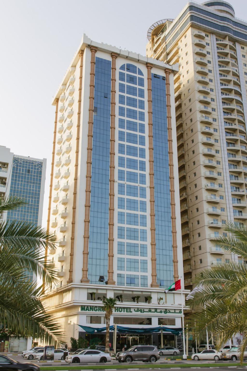 Ngoại cảnh khách sạn