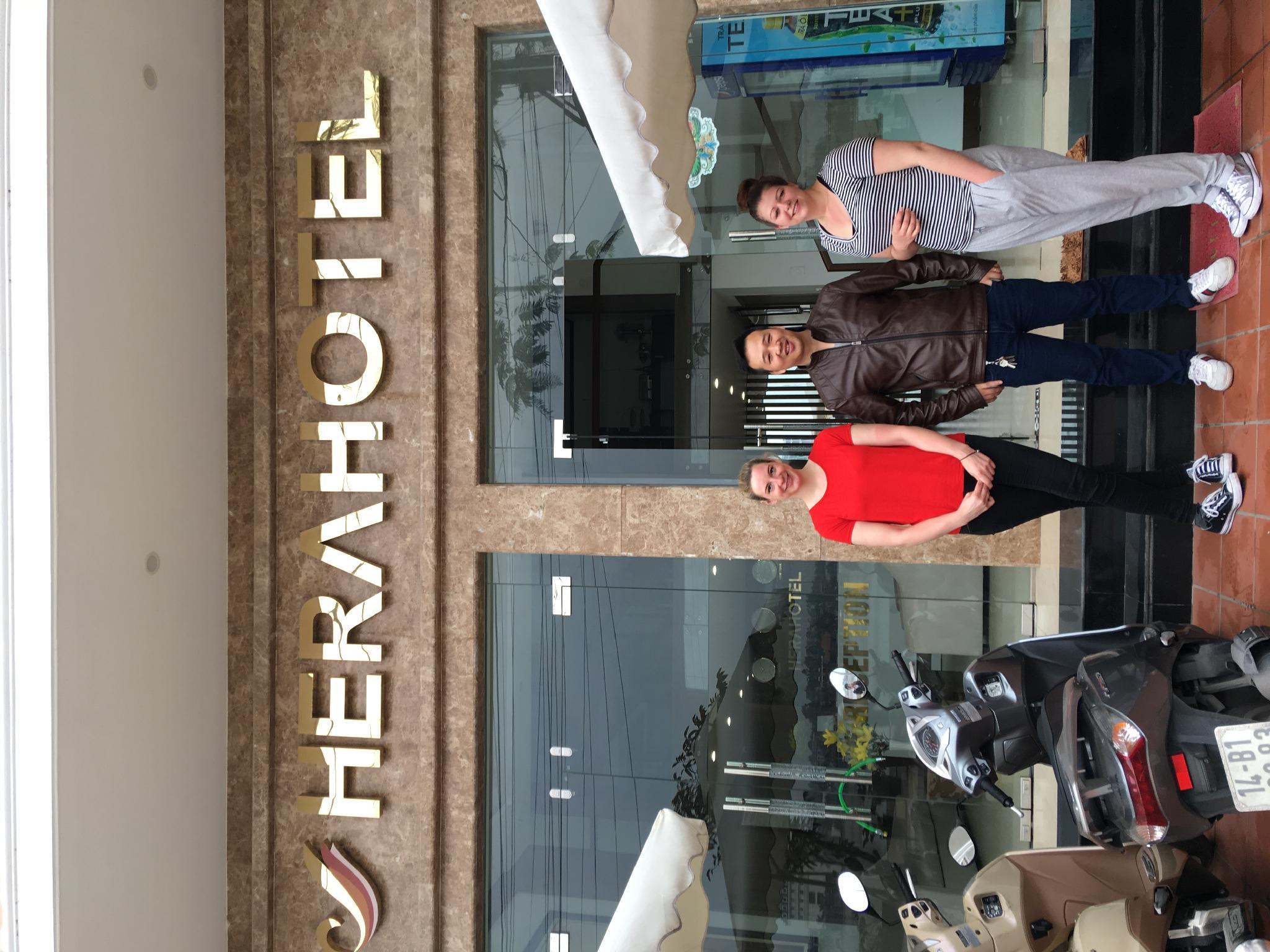 Ngoại cảnh khách sạn