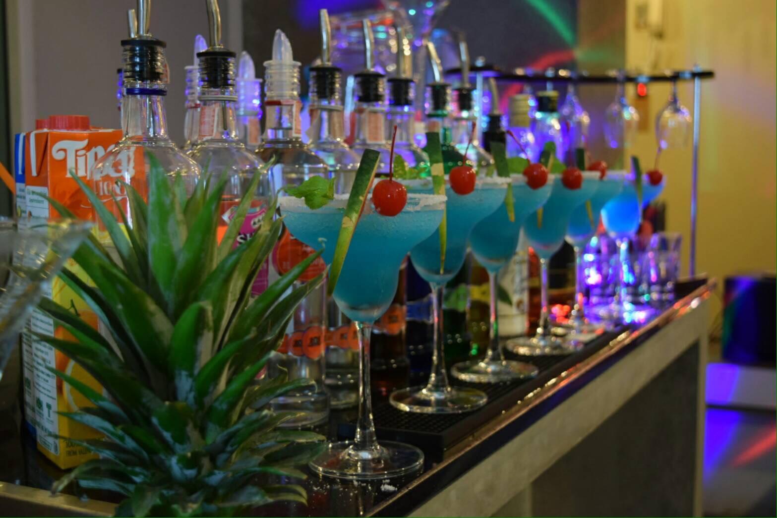 Đồ ăn và thức uống