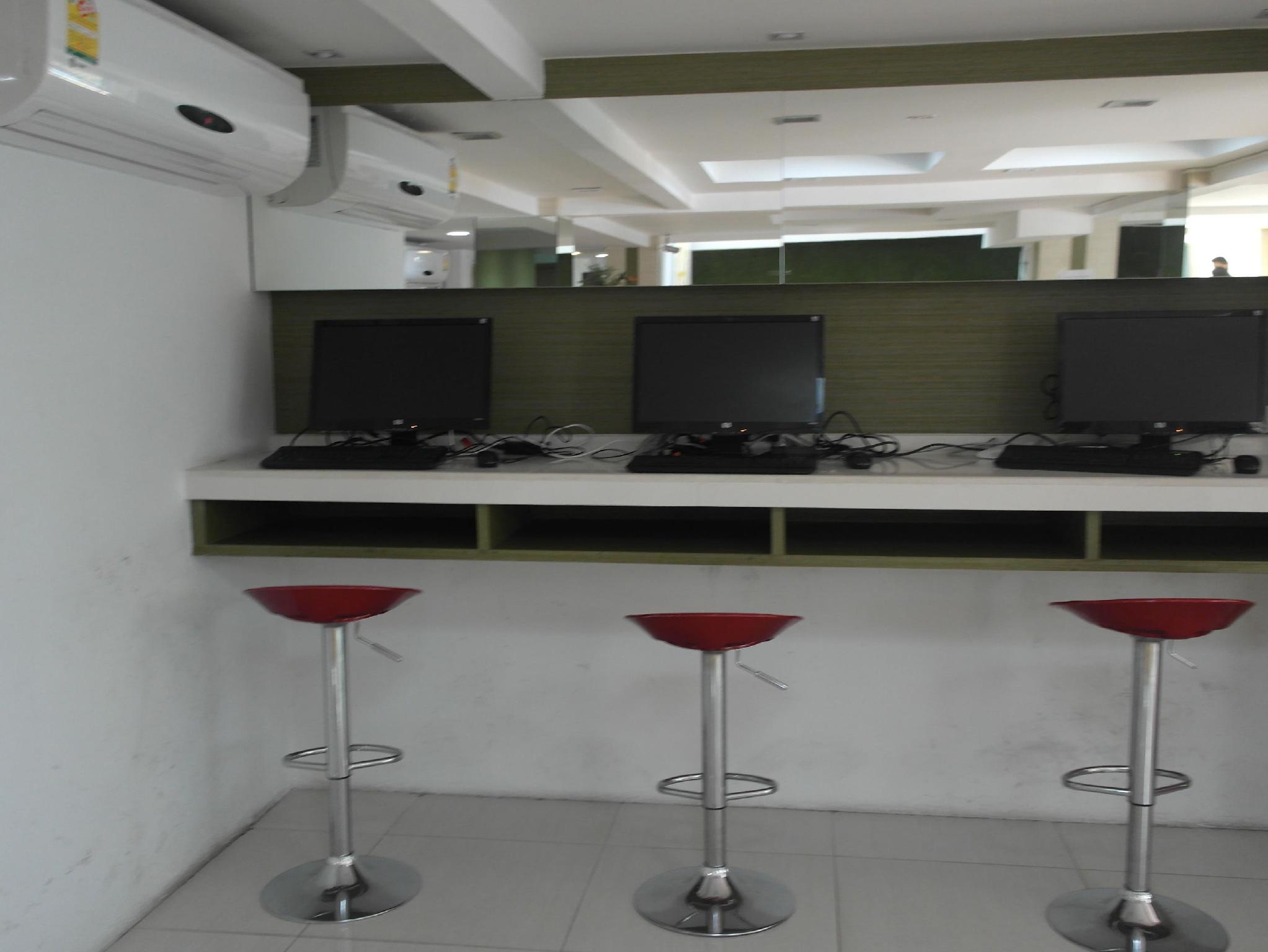 Trung tâm hội nghị