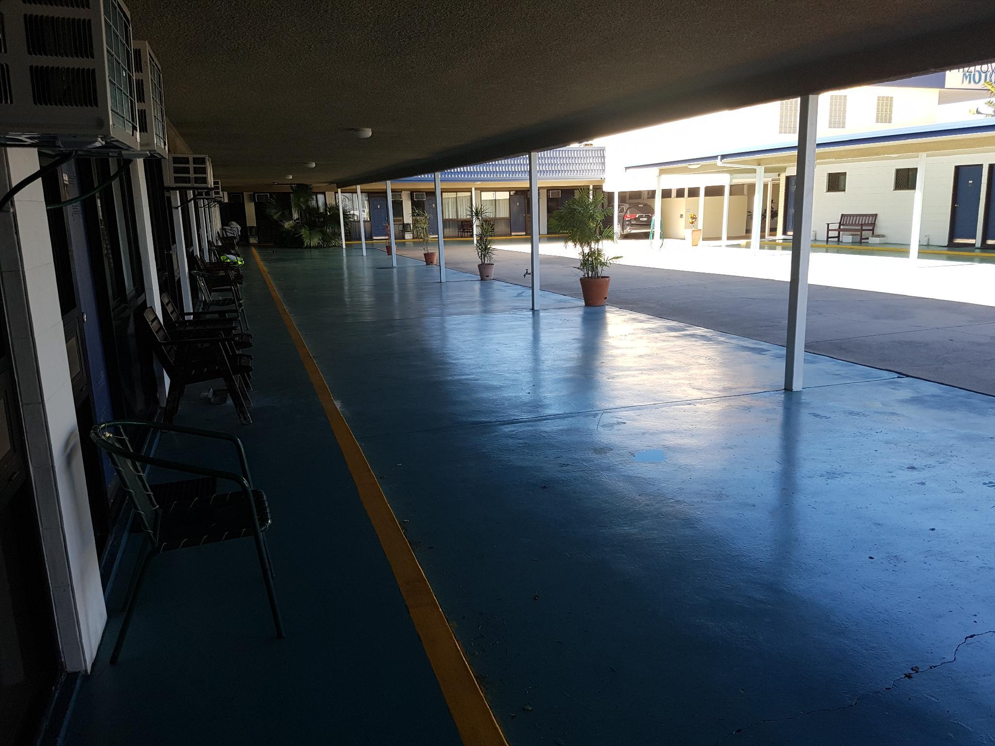 Ngoại cảnh khách sạn