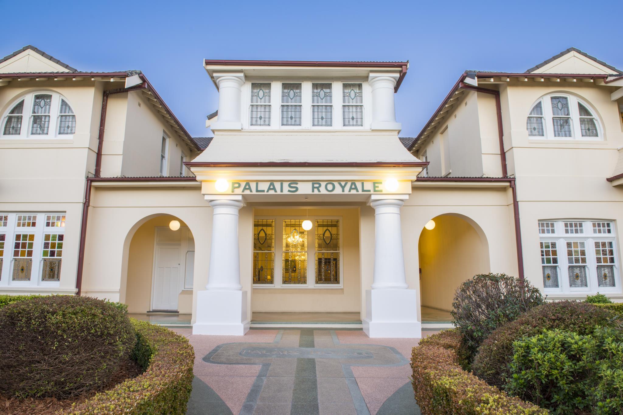 Ngoại cảnh khách sạn