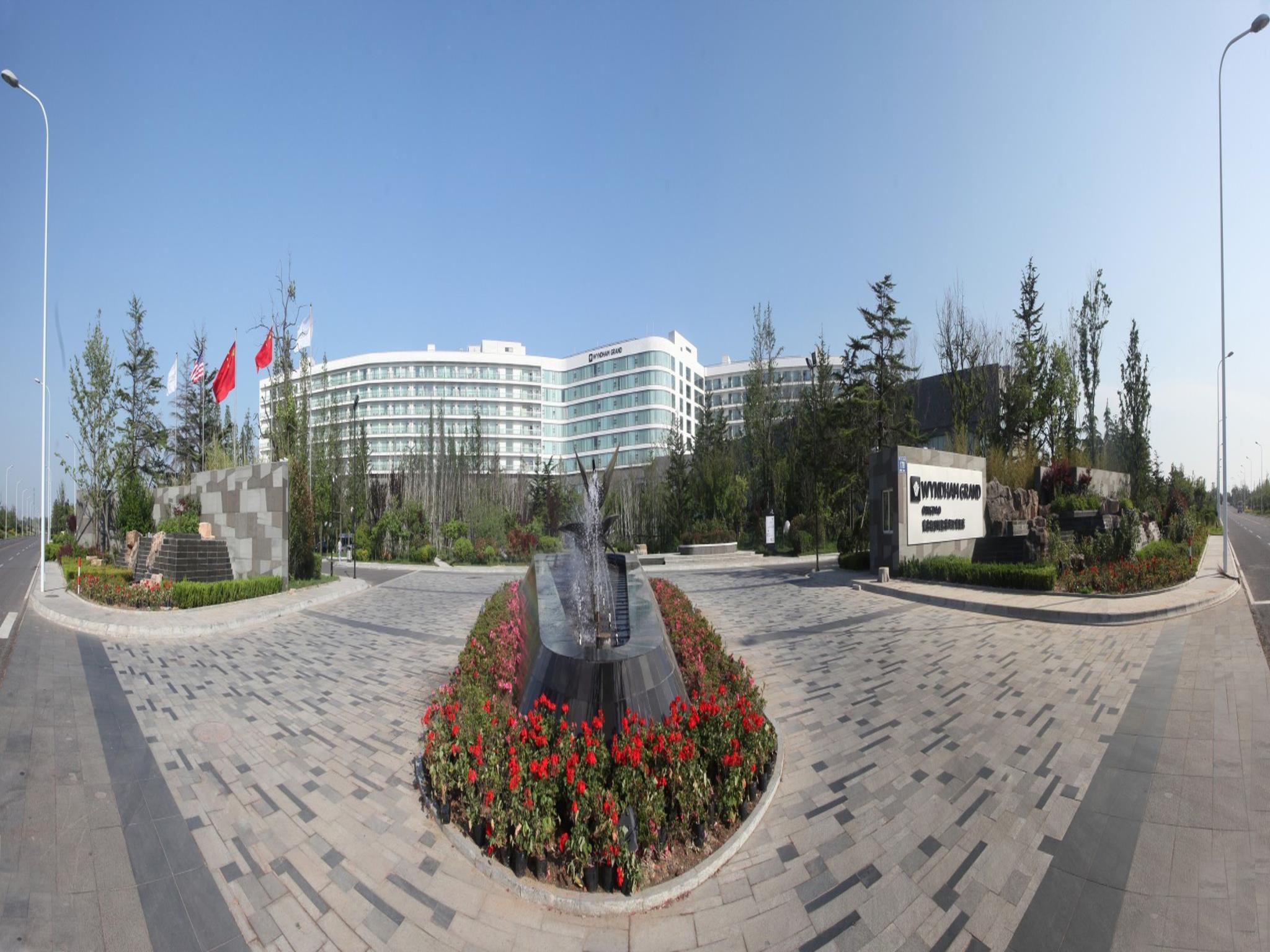 Ngoại cảnh khách sạn