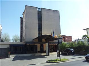 Ngoại cảnh khách sạn