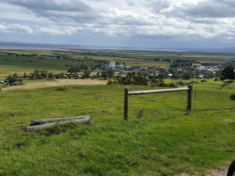 Khu vực xung quanh