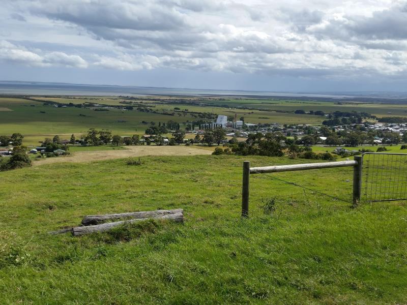 Khu vực xung quanh