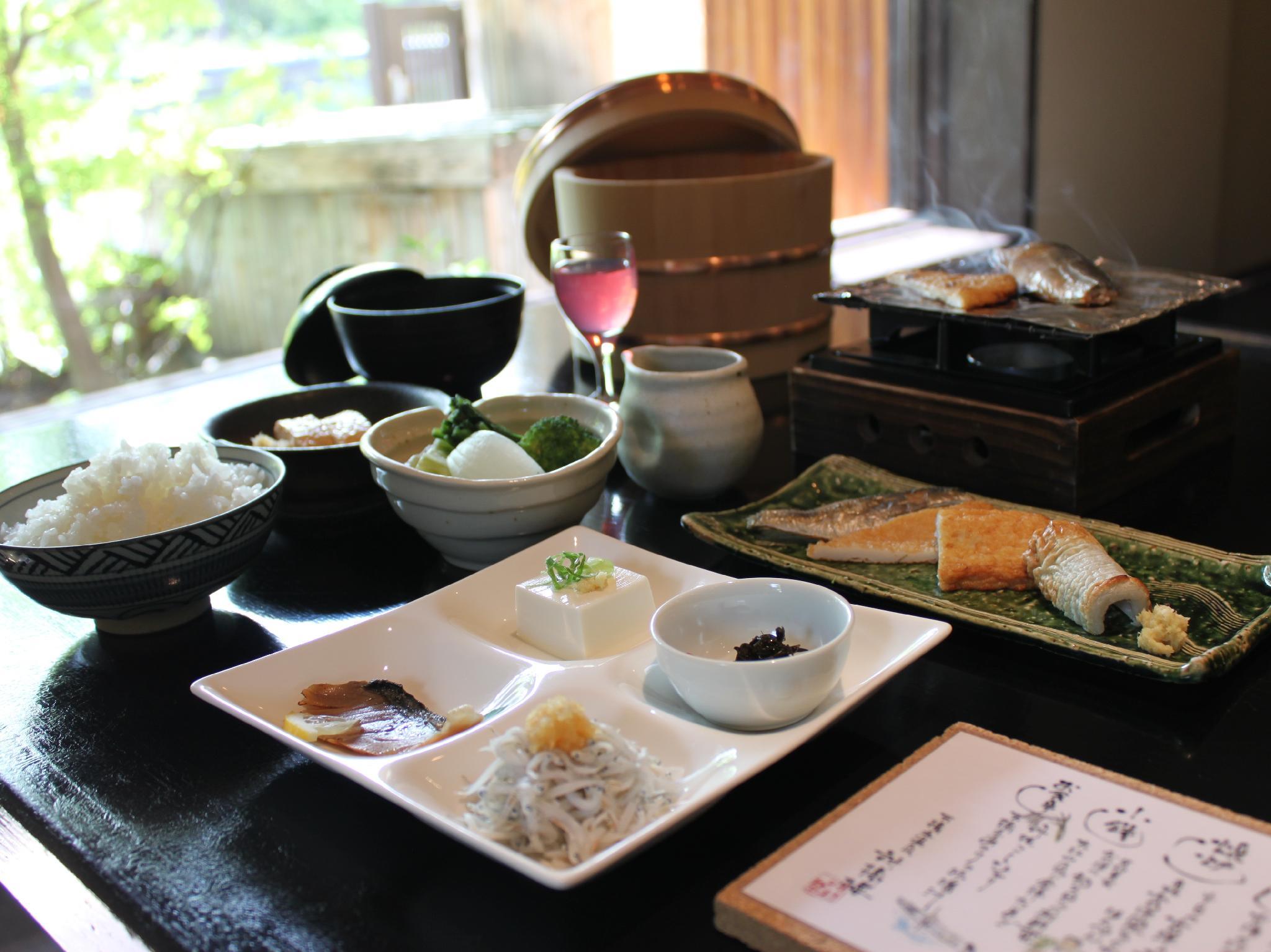 Đồ ăn và thức uống